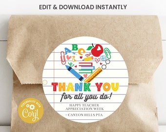 Könnte beinhalten: Ein runder Aufkleber mit weißem Hintergrund und bunten Schulutensilien, darunter ein roter Apfel, ein Bleistift, ein Buntstift und ein Buch. Der Text "THANK YOU for all you do!" ist in Regenbogenfarben geschrieben. Unter dem Text steht "HAPPY TEACHER APPRECIATION WEEK - CANYON HILLS PTA".
