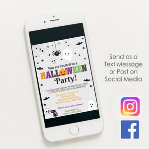 Peut inclure: Une invitation &agrave; une f&ecirc;te d'Halloween affich&eacute;e sur l'&eacute;cran d'un smartphone. L'invitation repr&eacute;sente une citrouille, un fant&ocirc;me, une araign&eacute;e et des chauves-souris. Le texte indique "You are invited to a HALLOWEEN Party!" avec des d&eacute;tails sur la f&ecirc;te, y compris la date, l'heure, le lieu et les informations de RSVP. L'invitation comprend &eacute;galement des ic&ocirc;nes pour Instagram et Facebook.
