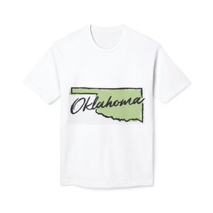T-shirt med konturskrift i Oklahoma | Kartgrafik, stolthet över staten