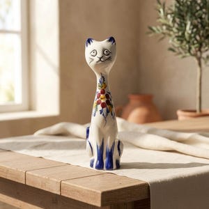 Statuetta di gatto in ceramica dipinta a mano – Ceramica portoghese di Faience – Statua decorativa di gatto – Regalo portoghese fatto a mano