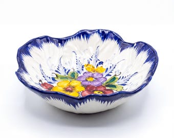 Hand Painted Portuguese Faience Salad Bowl – 26 cm Floral Serving Bowl – Portugal Flower Collection