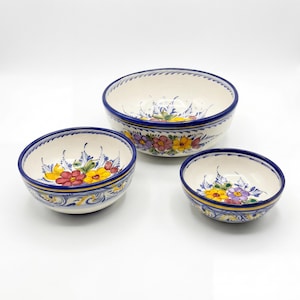 Handbemalte portugiesische Keramikschüsseln 3er-Set – Traditionelle Blumenkeramik – Handgefertigt in Portugal