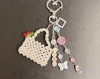 Personalized Beaded Bag Keychain | Silver accessories | Elegant Friends Gift | White Bag Charm