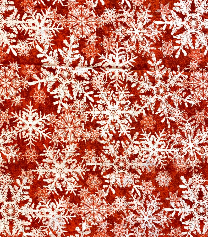 Wintergraphix by Jason Yenter for In The Beginning Fabrics Red Snowflake 100/% Cotton Fabric Yardage