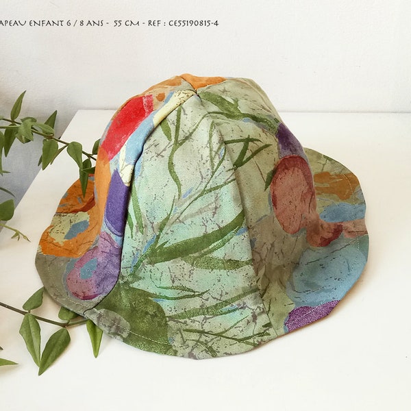 Chapeau de soleil réversible enfant 6 / 8 ans - 55 cm -  tissu coton vert et multicolore Réf. CE55190815-4