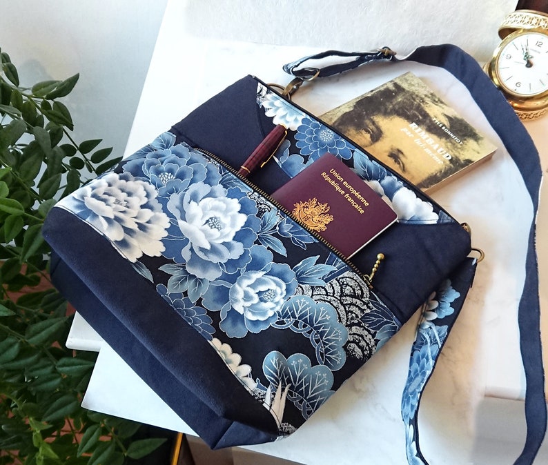 Sac à main blauw / wit, tissu katoen japonais fleurs / drie compartimenten en verstelbaar afbeelding 5
