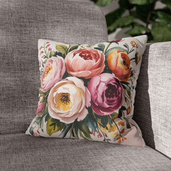 Floral Throw Pillow: Spun Polyester Cushion, Elegant Home Accent