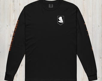 Women in Trades Long Sleeve Shirt – Wood Grain Sleeve Design – Tradeswomen Tee for Women – Banner Women Apparel