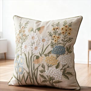 Linnen bloemen geborduurde kussensloop 18 x 18 — Op de natuur geïnspireerde kussenhoes, botanisch huisdecor, geen inzetstuk