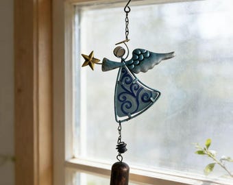 Campanello a vento a forma di angelo fatto a mano - Ornamento decorativo da appendere, campanello a vento in metallo blu e oro con stella, perfetto per l'arredamento della casa