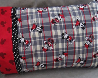 Mickey and Minnie Pillowcase - Travel Size