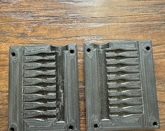 Slim Minnow - Crappie Aura - | Panfish Injection Mold – 9 Cavity 1" Soft Plastic Fishing Lure Mold | Injector Mold | PETG 3D Printed