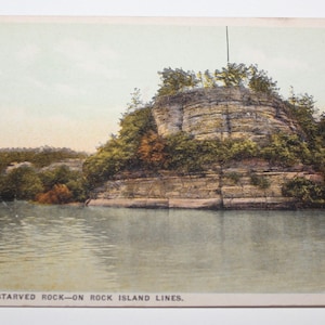 Vintage Carte postale en lin Historic Starved Rock on Rock Island Lines