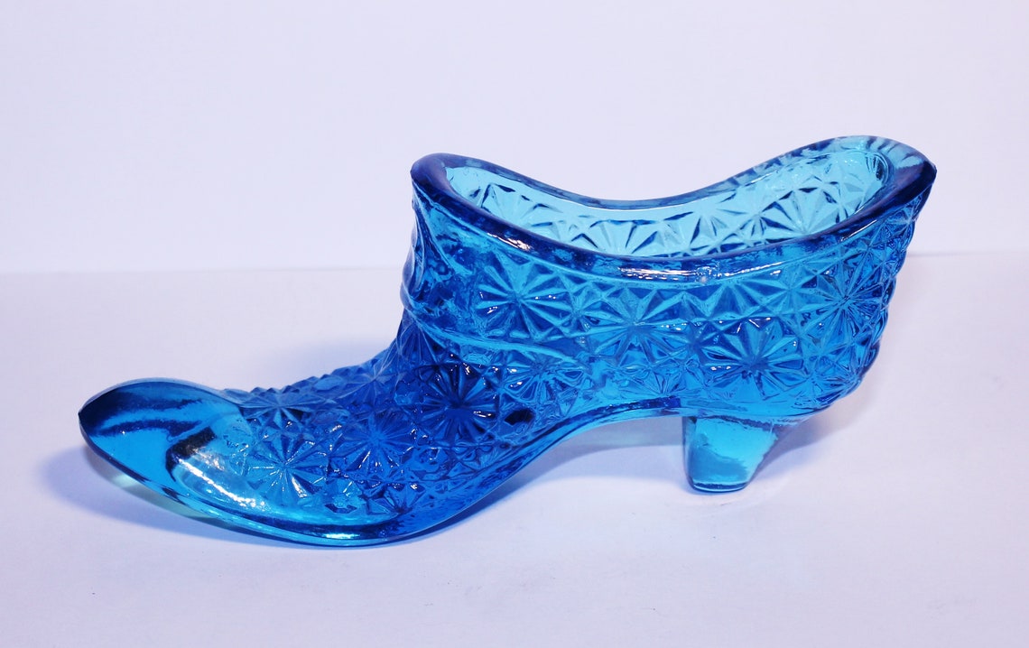 Fenton Daisy and Button Blue Glass Shoe Victorian Style Shoe - Etsy