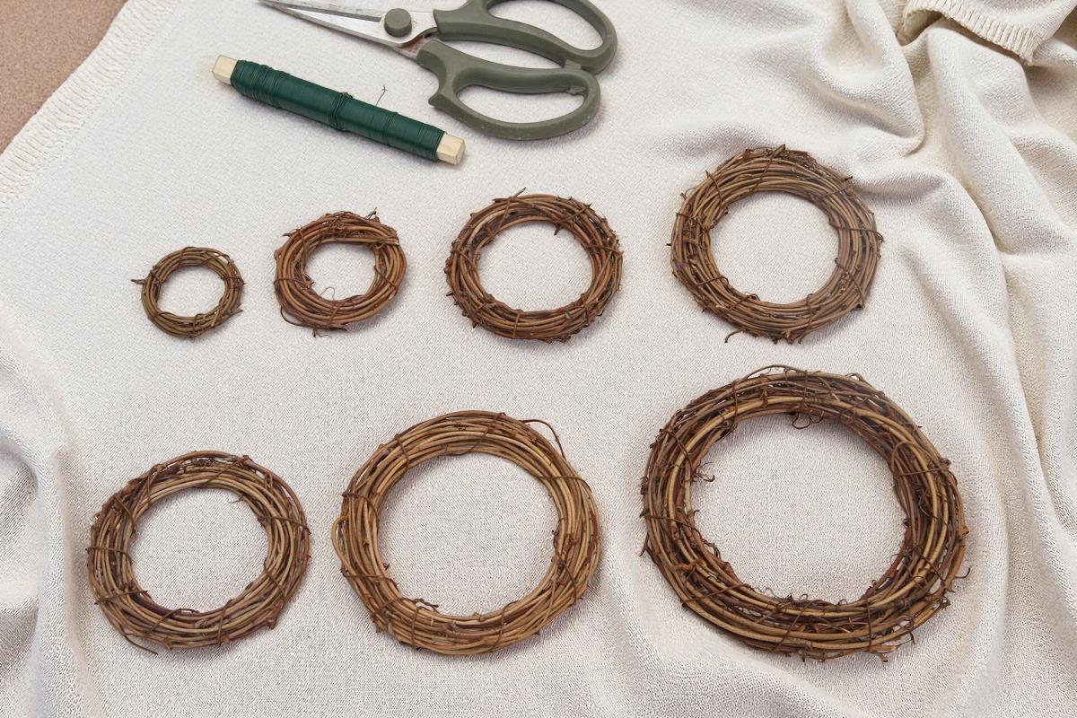Natural Grapevine Wreath Small Sizes Rattan Ring Wall Door Hanging ...