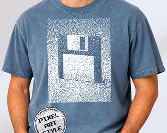 Camiseta con diseño de pixel art de disquete, camiseta retro de los 90, camiseta vintage de informática, regalo para nerds y geeks.