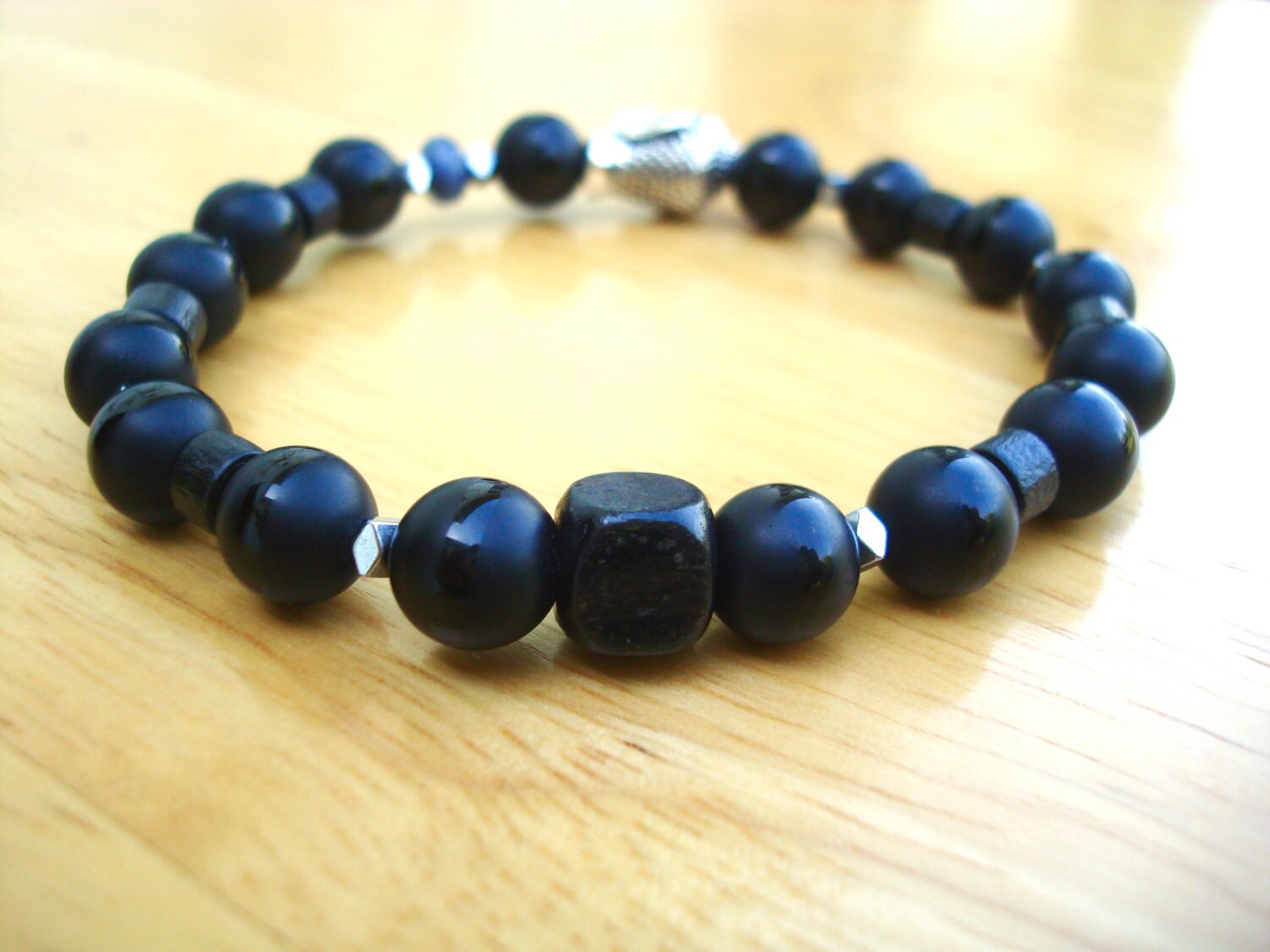 Men's Spiritual Protection Buddha Bracelet With Semi Precious Matte Onyx,  Gray Quartz, Bali Tibetan Buddha, Hematites, Wood David Beckham -   Ireland