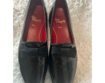 Vintage Allen Edmonds Astor Black Wingtip Tassel Loafers  display picture 1