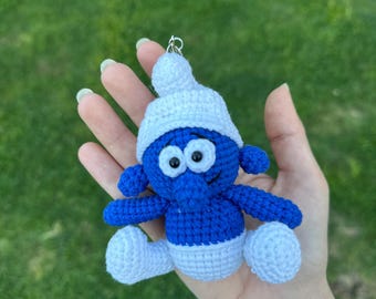 Crochet Smurf Keychain: Handmade Amugurumi Smurf Figure