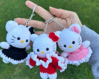 Crochet Hello Kitty Keychain: Handmade Amugurumi Hello Kitty Figure