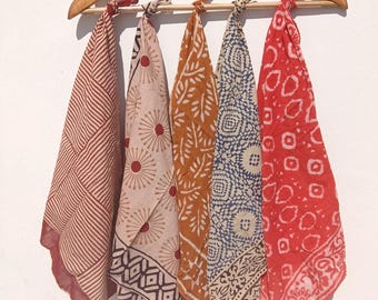 Handgemaakte katoenen bandana's, stijlvolle hoofddoek voor kinderen en volwassenen, vintage nekomslag met print, lichtgewicht nek- of haardoek, set van 5