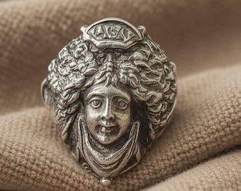 Vintage Face Poison Box Ring, Gothic Silver Secret Compartment Ring, Victorian Style Statement Ring, Gift for Her