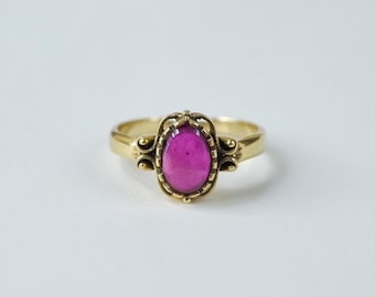 Anillo de piedra rosa estilo vintage, anillo de filigrana de oro, joyería bohemia retro, anillo de piedras preciosas de inspiración antigua, anillo apilable delicado, regalo para ella