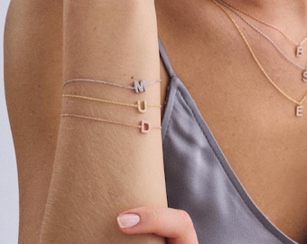Pulsera de diamantes con inicial de 14 quilates, joyería fina, pulsera personalizada de oro macizo, elegante pieza de diamantes para uso diario, regalo para ella.