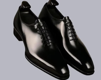 Handgemaakte donkerzwarte leren loafers voor heren