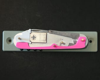 Soporte USB compatible con Victorinox | Soporte USB en lugar de lupa | Mejora de navaja de bolsillo | Mod. SAK | Archivo digital STL | Uso privado