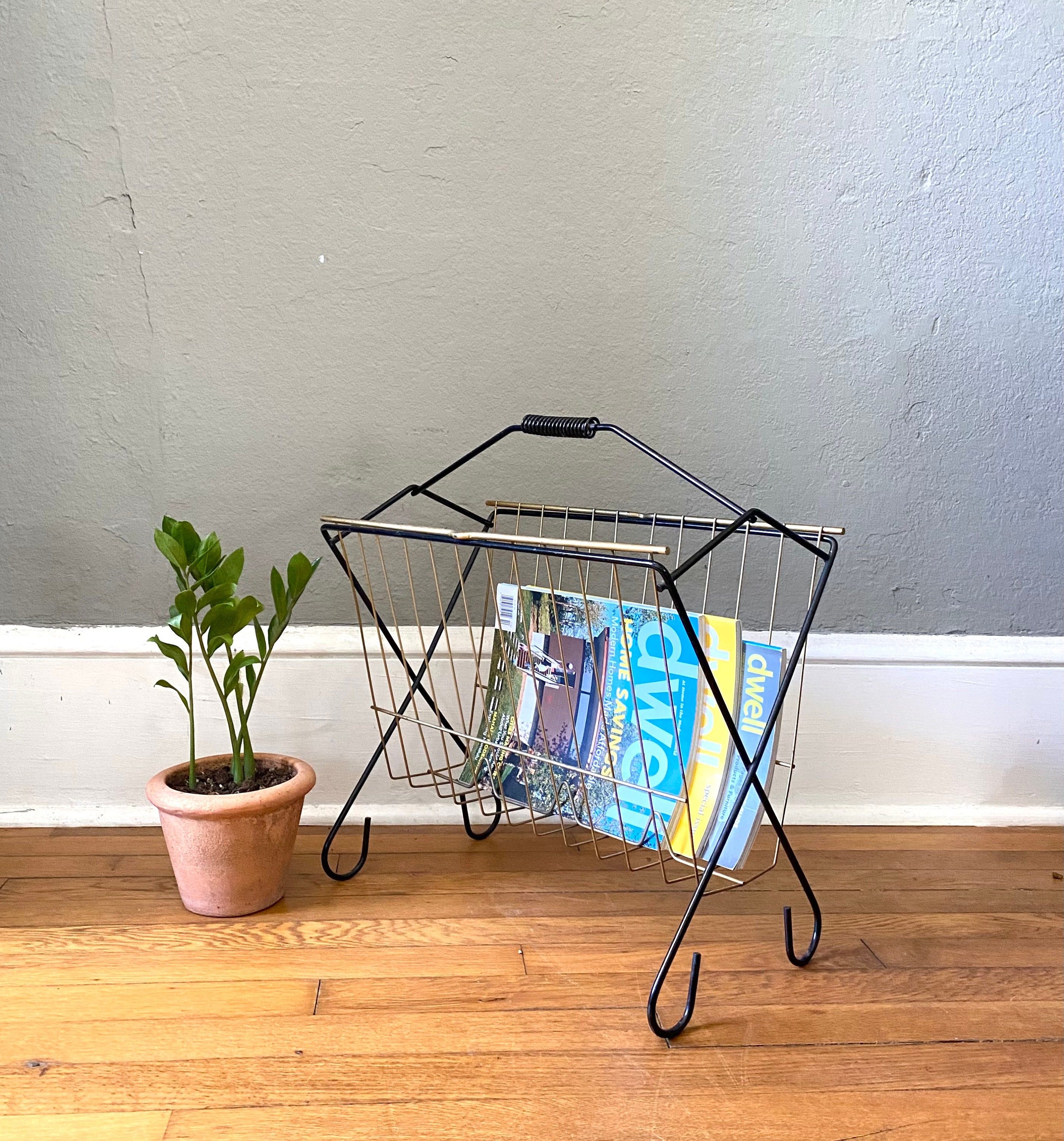 Vintage Black & Gold Metal Wire Magazine Holder Rack Display Etsy