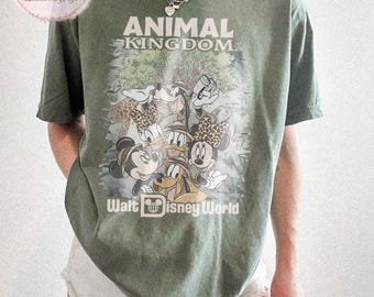 Camiseta con estampado de personajes de Animal Kingdom, camiseta Safari Mickey Friends, camiseta vintage de Disney Park, atuendo para viaje a Disney 2026
