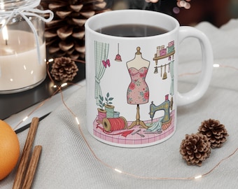 Systudio kaffemugg, skyltdocka, symaskin, 33 cl