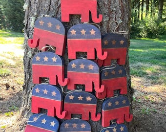 Rustic Republican Elephant Wood Wall Hanging: Patriotic Decor