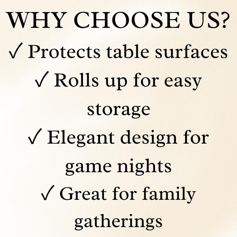 Pode incluir: Em um fundo creme, o texto "WHY CHOOSE US?" &eacute; seguido por marcadores: "Protege as superf&iacute;cies das mesas", "Enrola para f&aacute;cil armazenamento", "Design elegante para noites de jogos" e "&Oacute;timo para reuni&otilde;es familiares."
