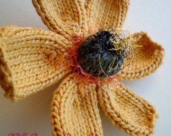 PDF Knit Flower Pattern - Daisy Knit Flower