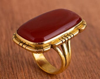 Vintage Red Stone Ring, Gold Statement Ring, Carnelian Style Ring, Large Gemstone Cocktail Ring, Retro Boho Jewelry for Women, Unique Ring