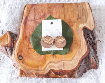 Handmade Olive Wood Earrings: Lightweight Natural Grain Jewelry