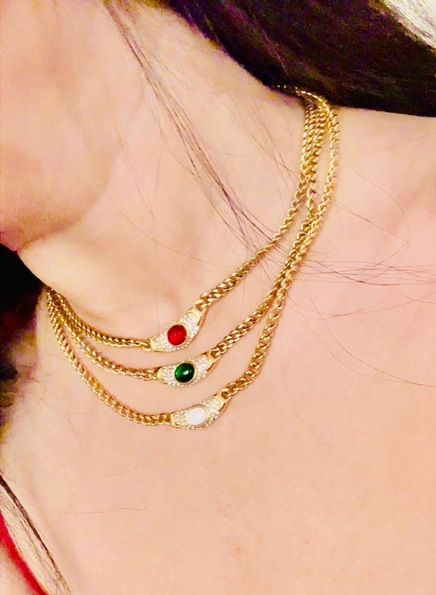 Bella Hadid Necklace - Etsy