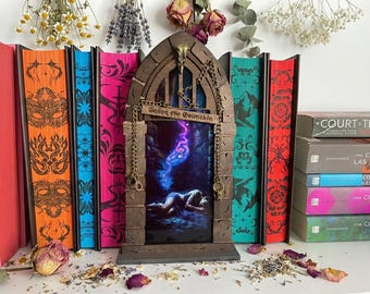 ACOTAR Feyre - Under the Mountain Inspired - Iridescent Booknook