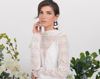 Long sleeve lace wedding dress