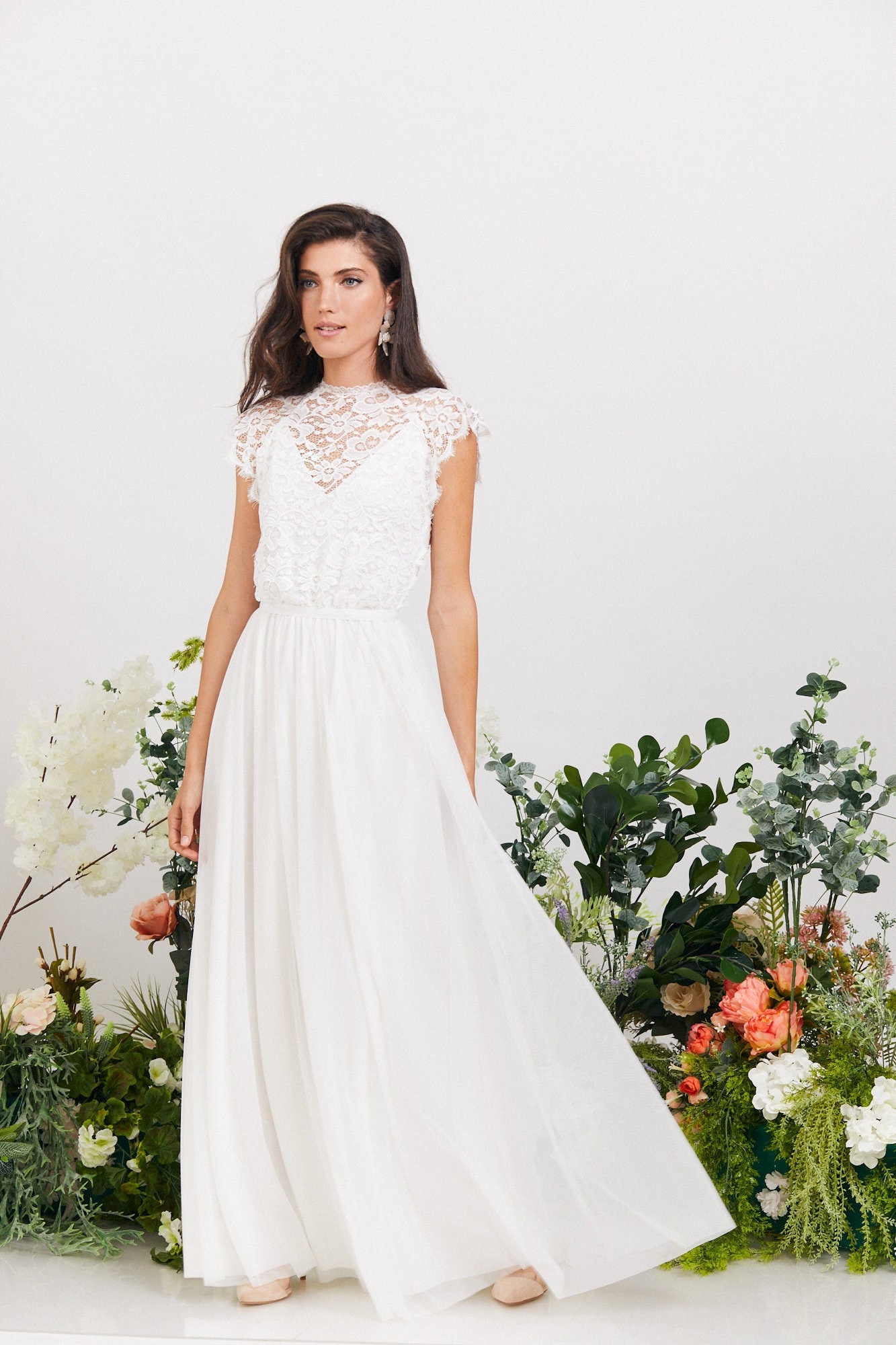 chinese dress ladies Beautiful A-Line Long High Neck Lace Chiffon Wedding Dresses with Long Sleeves