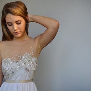 Suknia ślubna boho, haft koralikowy, suknia ślubna z odkrytymi plecami