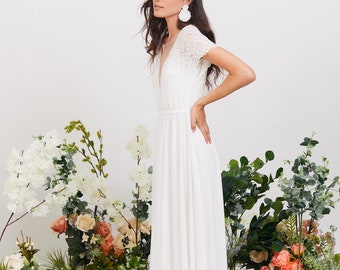 Simple Boho Wedding Dress, Comfortable and Effortlessly Beautiful Lace  Wedding Dress, Beach Wedding Dress, Garden Wedding Dress - Etsy