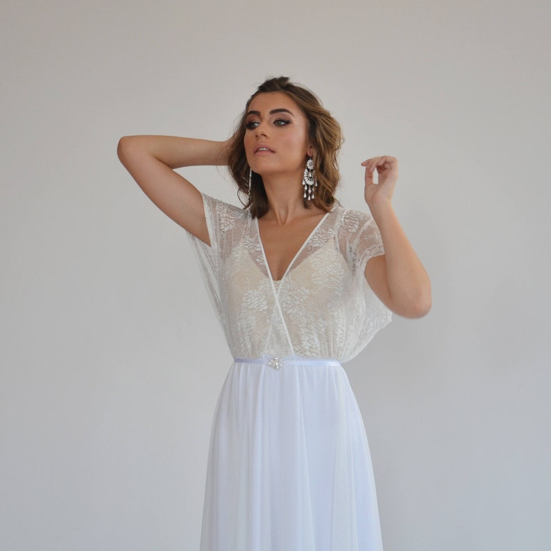Short Casual Wedding Dresses with Sleeves