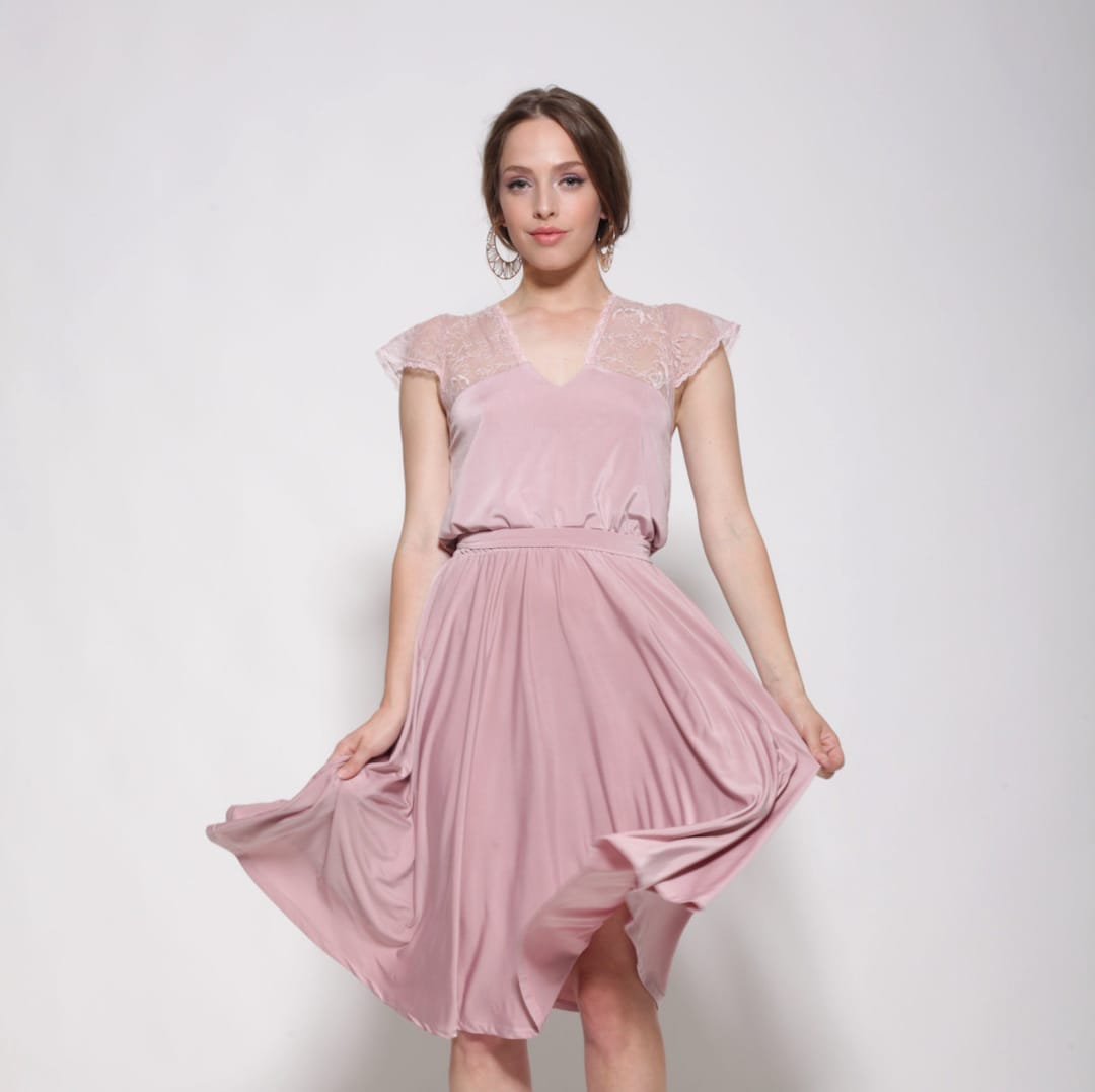 Bridesmaids Blush Dress Knee Length, Lace at the Top and Sleeves, Bell ...