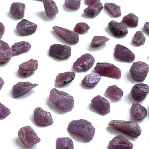 Lote de zafiros rosas naturales en bruto, gemas de cristal curativo (7-15 mm), 160,60 quilates.
