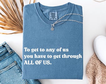 Camiseta Comfort Colors Zohran, Camiseta "To Get To Any of Us", Camiseta do Movimento Zohran, Camiseta de Solidariedade Comunitária, Produtos de Organização de Nova York