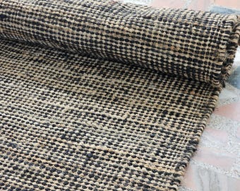 Tappeto in canapa e iuta intrecciato a mano: arredamento boho-chic ecologico