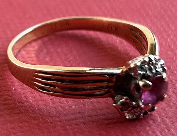 10K Solid Yellow Gold Multi Stone Ring-Size 7 1/2 - image 3